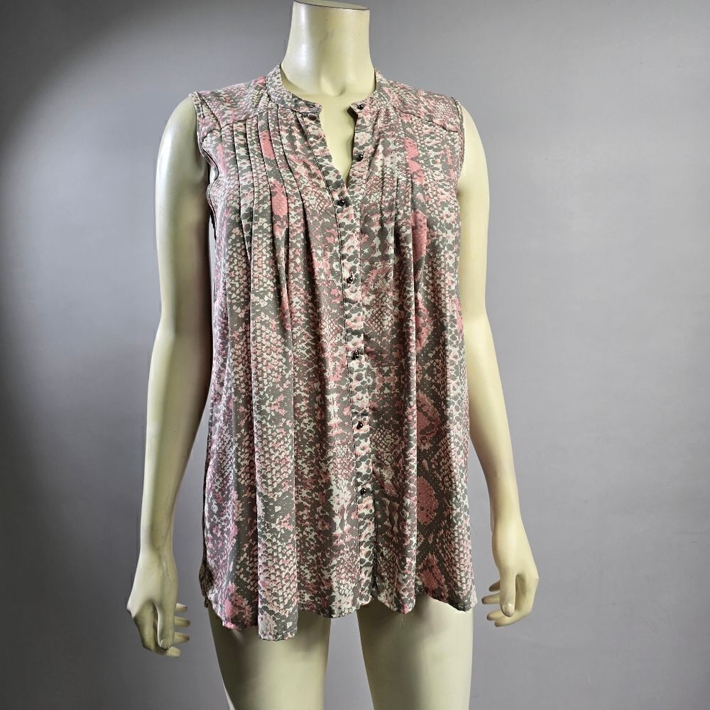 Daniel rainn small top R4